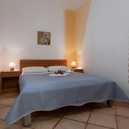 Vakantiehuis Heritage House Apola *