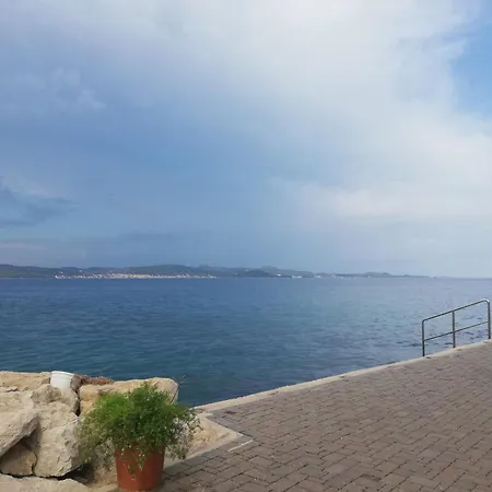 Heritage House Apola بيت للعطل *