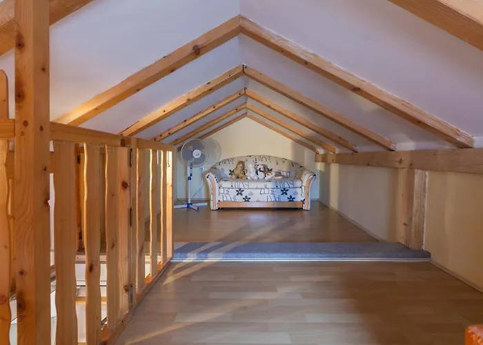 Heritage House Apola