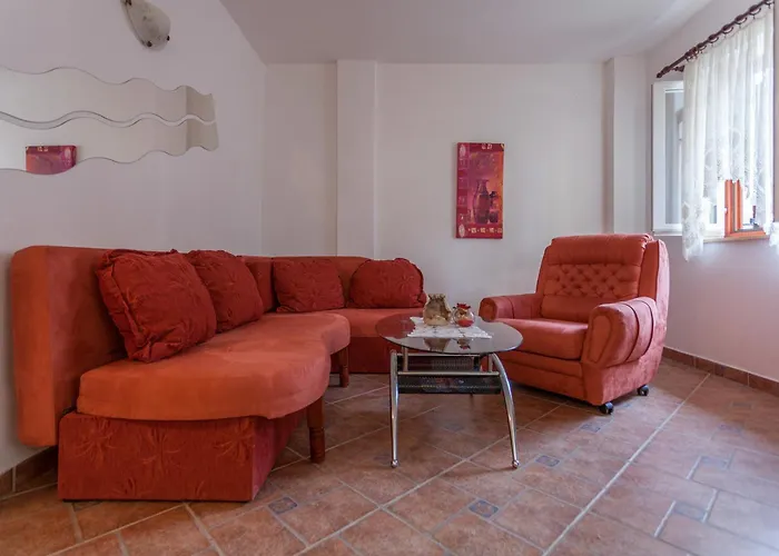 بيت للعطل Heritage House Apola بيبينيا